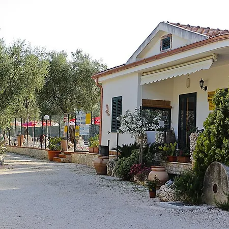 Village Degli Ulivi Campingplatz *